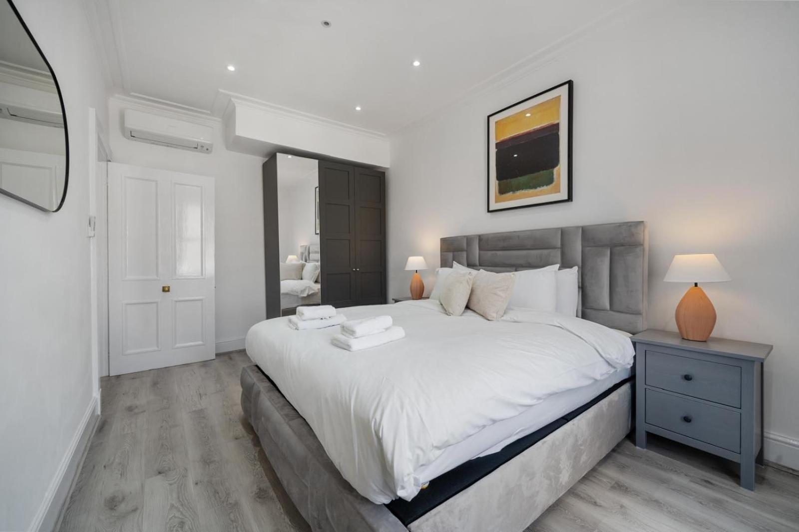 Eee Apartment London Bagian luar foto
